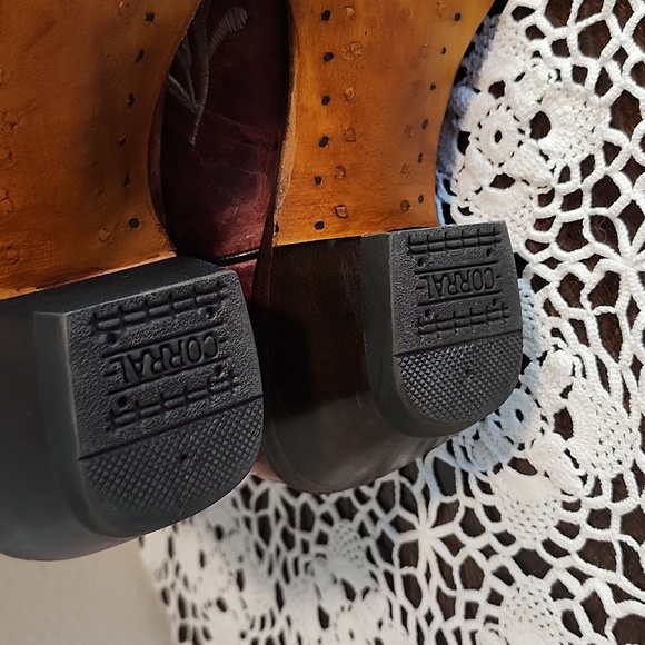 Corral Women's Distressed Leather Boots Size 9 Intricate Floral Embroidery - Picture 12 of 16